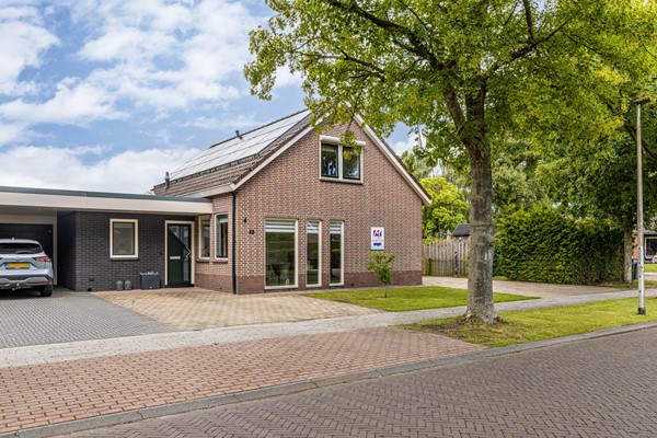 Ruim en comfortabel wonen met 5 slaapkamers op een fraai hoekperceel!